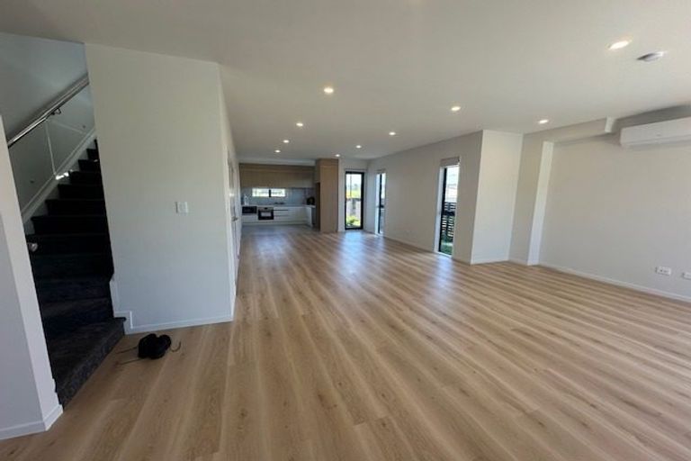Photo of property in 169 Henwood Road, Westgate, Auckland, 0814
