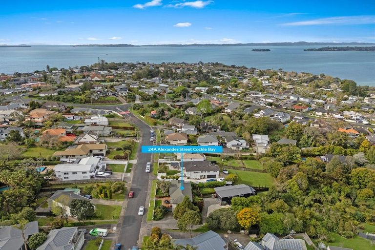Photo of property in 24a Alexander Street, Cockle Bay, Auckland, 2014