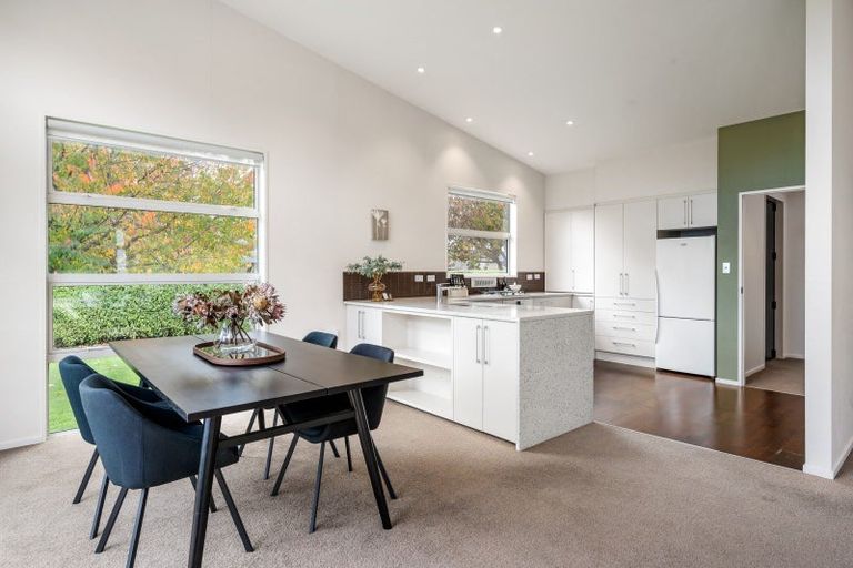 Photo of property in 10 Kelliher Drive, Wanaka, 9305