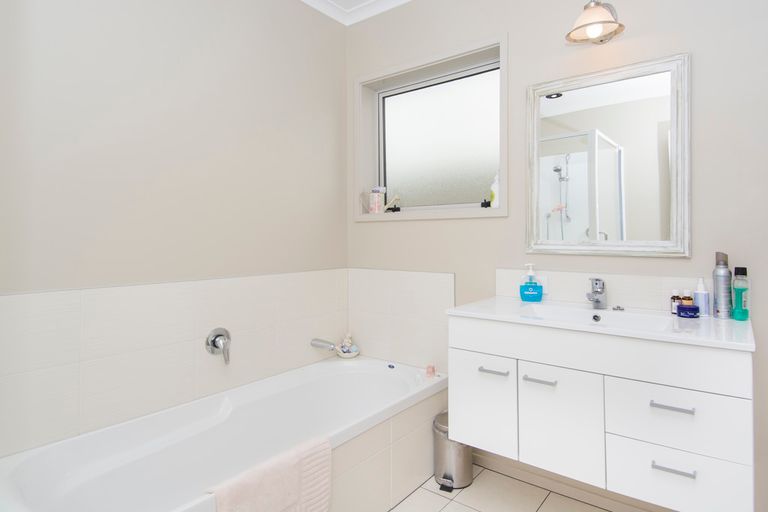 Photo of property in 23 Merlot Drive, Pyes Pa, Tauranga, 3112