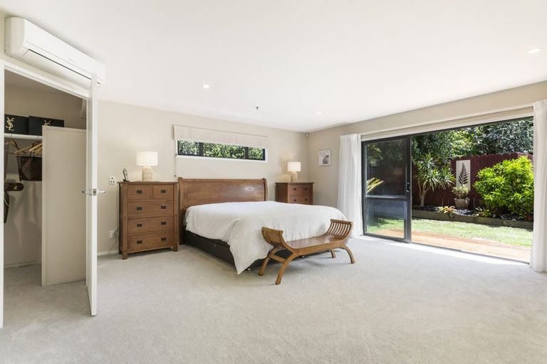 Photo of property in 17 Piriti Drive, Te Atatu Peninsula, Auckland, 0610