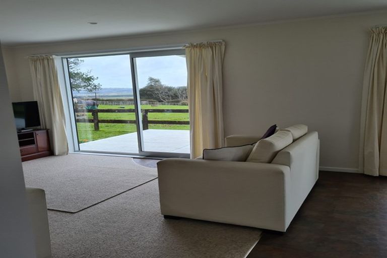 Photo of property in 77 Alexandra Redoubt Road, Tuakau, 2694