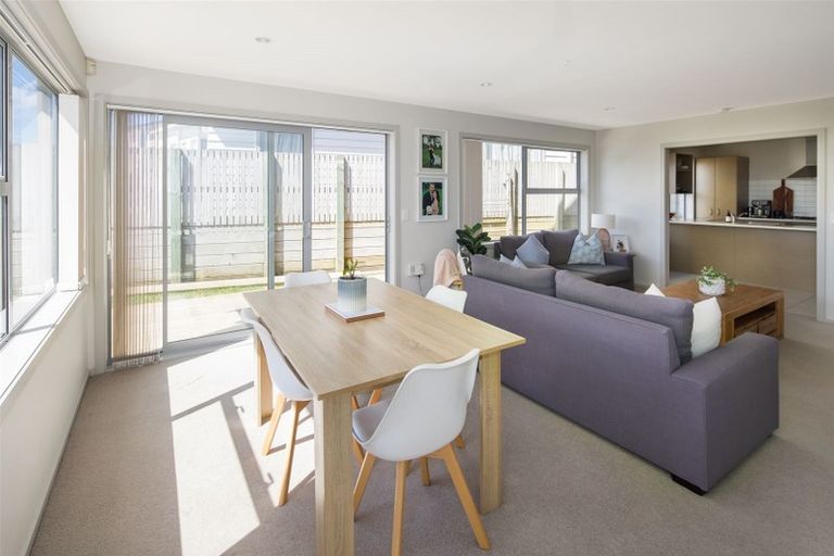 Photo of property in 19a Comber Place, Johnsonville, Wellington, 6037