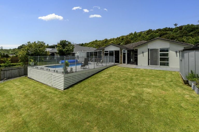 Photo of property in 162 Lakes Boulevard, Pyes Pa, Tauranga, 3112