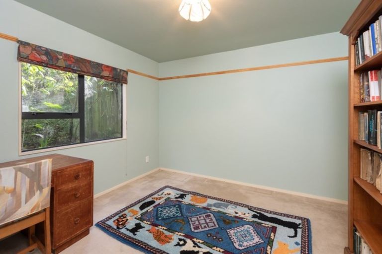 Photo of property in 422f3 Queens Drive, Lyall Bay, Wellington, 6022