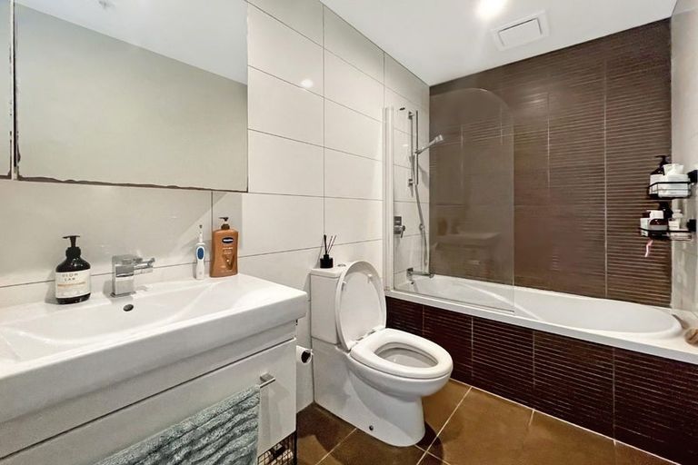 Photo of property in Revolucion Apartments, 304e/28 Torrens Terrace, Mount Cook, Wellington, 6011