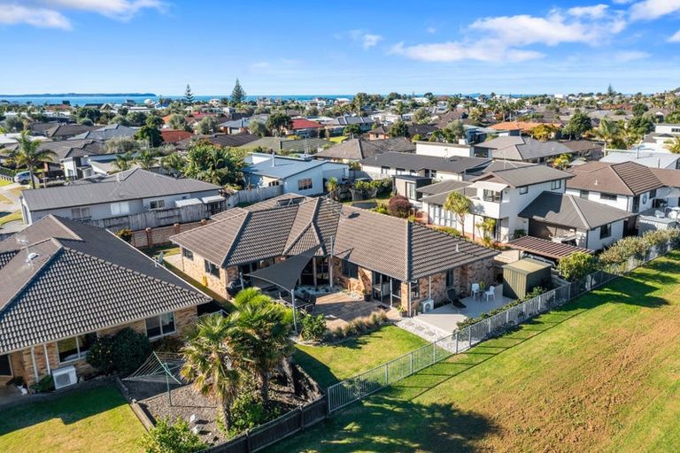 Photo of property in 27 Sarah Place, Papamoa Beach, Papamoa, 3118