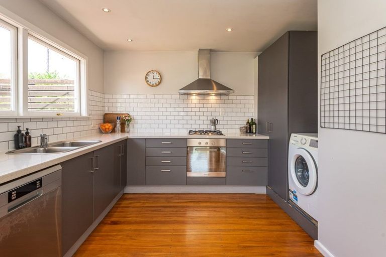 Photo of property in 8 Kerrs Road, Linwood, Christchurch, 8062