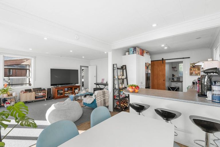 Photo of property in 35 Wilton Crescent, Bishopdale, Christchurch, 8053