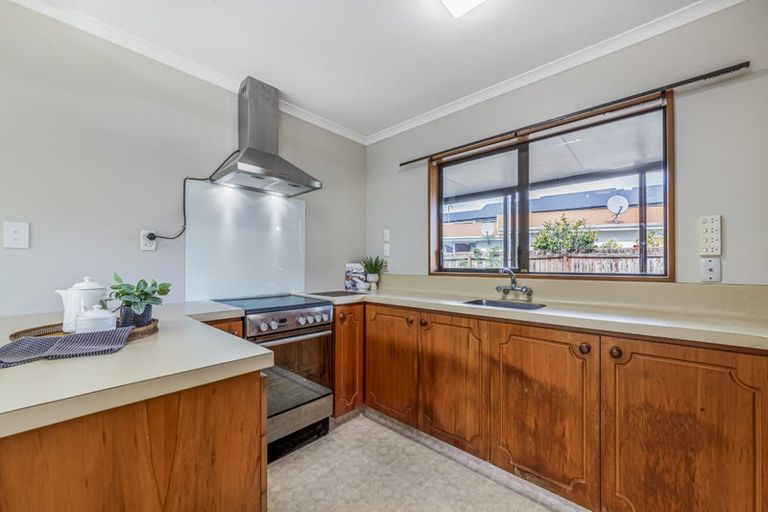 Photo of property in 2/49 Division Street, Riccarton, Christchurch, 8041