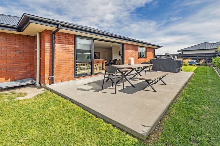 Photo of property in 15 Cedric Place, Darfield, 7510