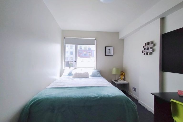 Photo of property in Cube Apartments, 3a/242 Taranaki Street, Mount Cook, Wellington, 6011