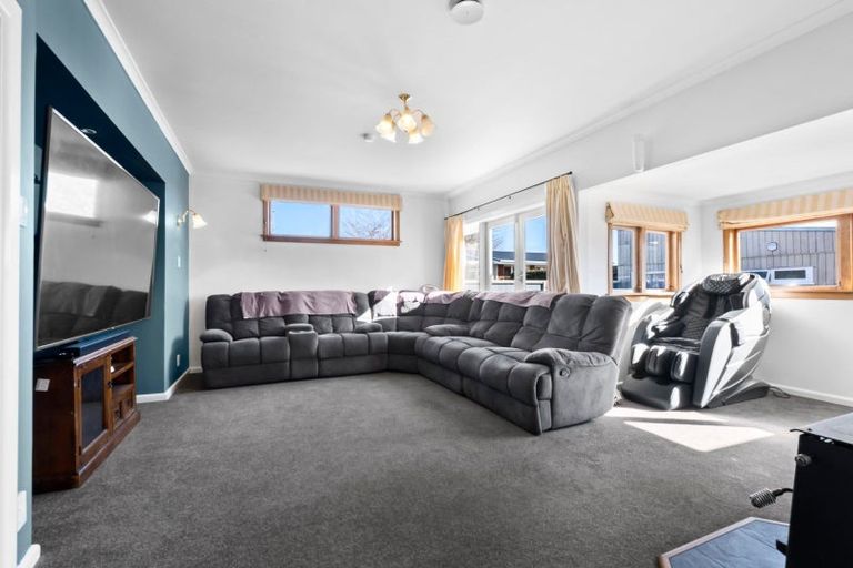 Photo of property in 204a Tukapa Street, Westown, New Plymouth, 4310