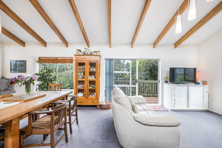 Photo of property in 155 Hutchinson Avenue, New Lynn, Auckland, 0600