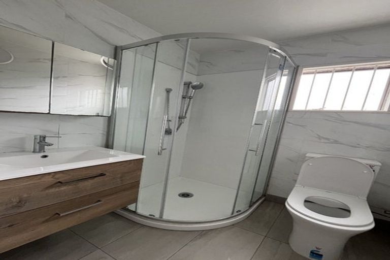Photo of property in 2/61 Clare Road, St Albans, Christchurch, 8014