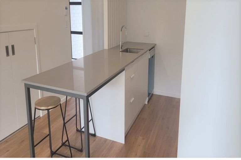 Photo of property in 11/27 Main Road, Wainuiomata, Lower Hutt, 5014