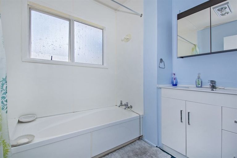 Photo of property in 16 Friendship Place, Onerahi, Whangarei, 0110