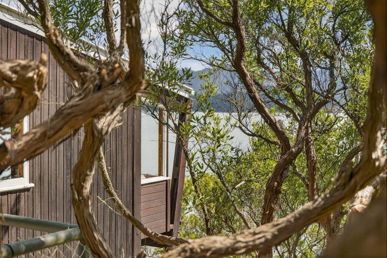 Photo of property in 393 Marine Drive, Charteris Bay, Governors Bay, 8971