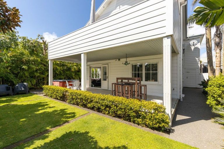 Photo of property in 122 Hine Street, New Plymouth, 4310