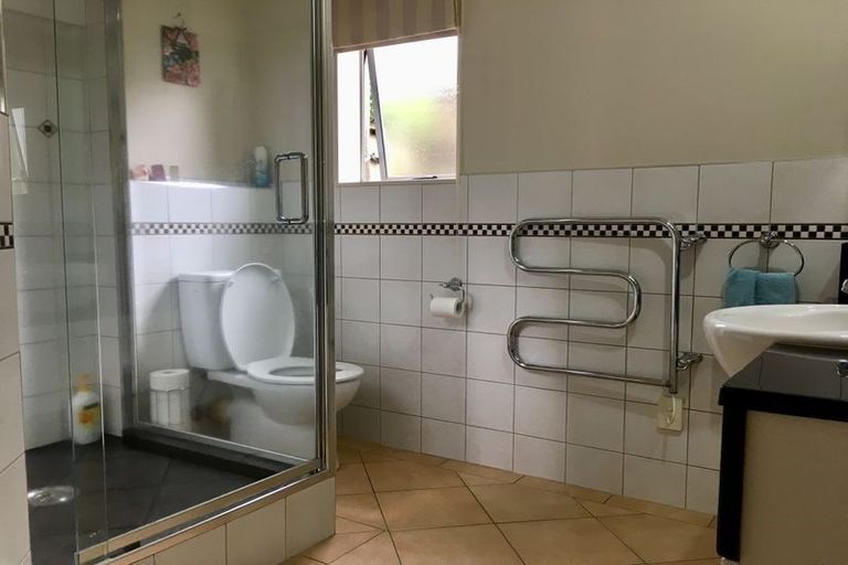 Photo of property in 20 Kilsyth Way, East Tamaki Heights, Auckland, 2016