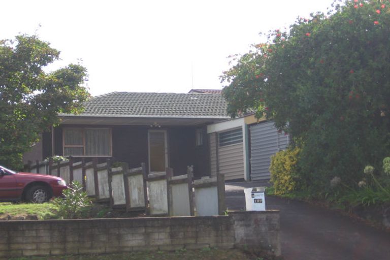 Photo of property in 127 Golf Road, Titirangi, Auckland, 0600