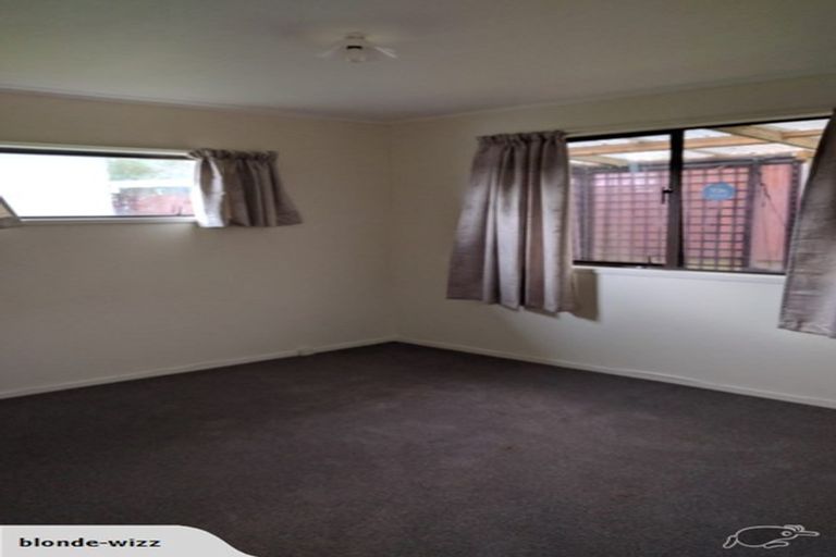 Photo of property in 67 Sunvue Road, Glen Eden, Auckland, 0602
