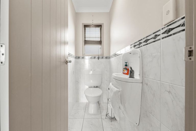 Photo of property in 176b Heta Road, Highlands Park, New Plymouth, 4312