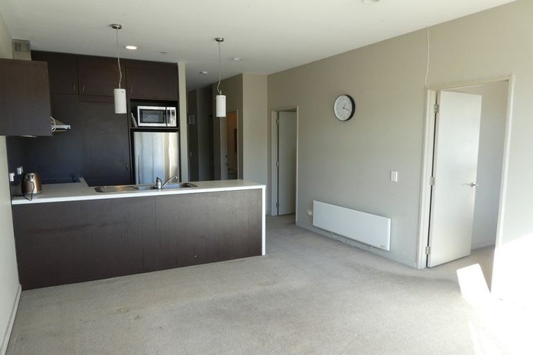 Photo of property in City Lodge, 706/115 Vivian Street, Te Aro, Wellington, 6011