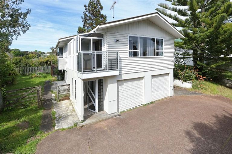 Photo of property in 40 Glamorgan Drive, Torbay, Auckland, 0630