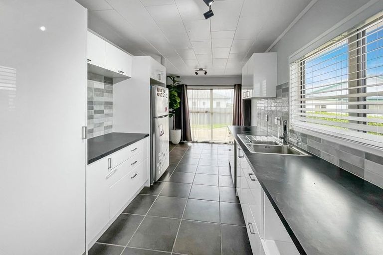 Photo of property in 803a Avenue Road East, Parkvale, Hastings, 4122
