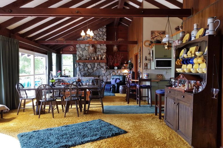 Photo of property in 1 Pioneer Drive, Lake Tekapo, 7999