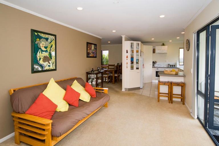 Photo of property in 20 Excelsa Place, Albany, Auckland, 0632