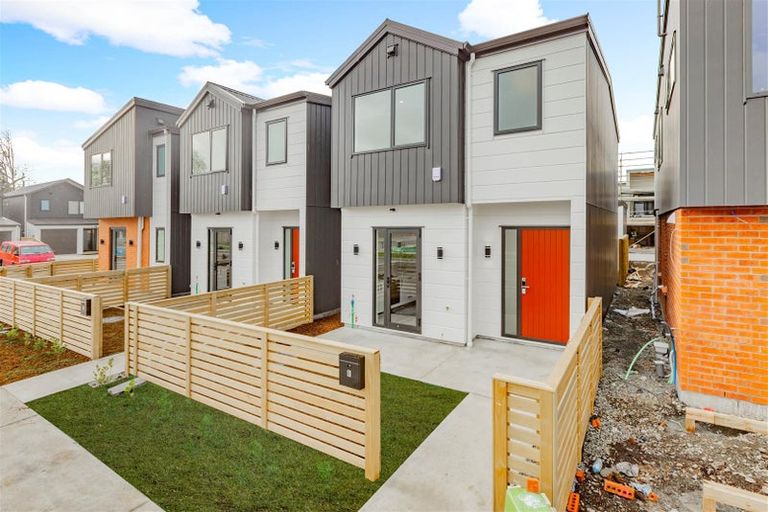 Photo of property in 8 Corporal Street, Papakura, 2110