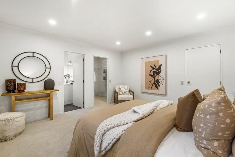 Photo of property in 24 Rosemary Avenue, Forrest Hill, Auckland, 0620