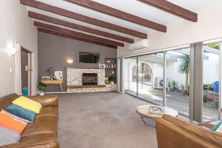 Photo of property in 6 Magnolia Avenue, Opaheke, Papakura, 2113