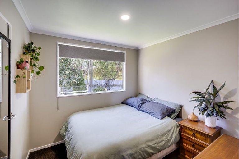 Photo of property in 35 Gilmour Place, Taradale, Napier, 4112