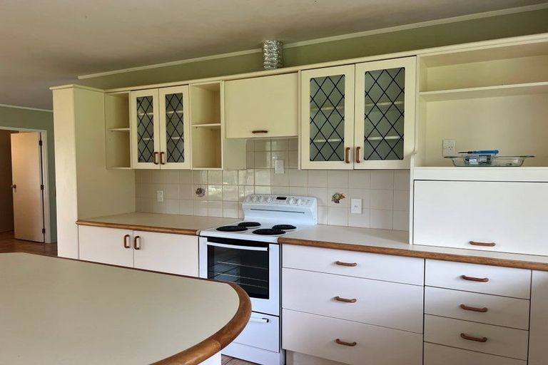 Photo of property in 1291 Old North Road, Helensville, 0875