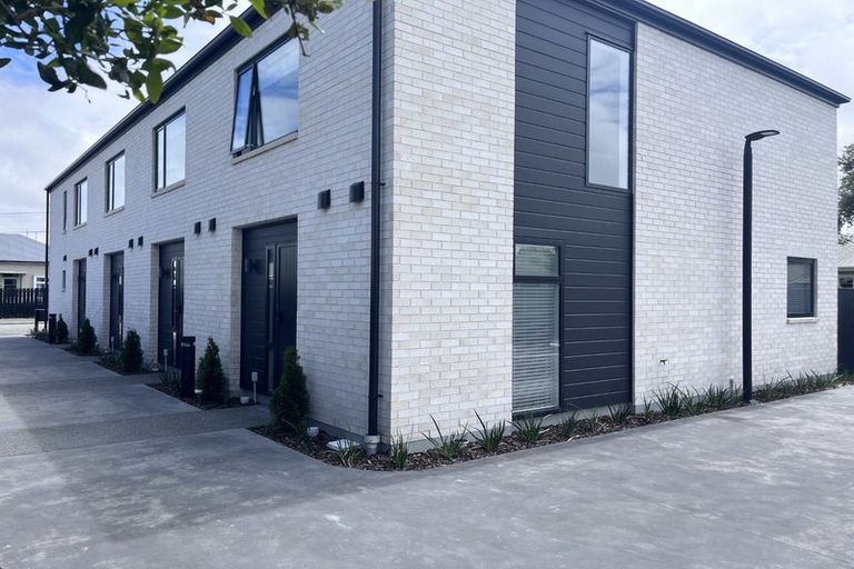 Photo of property in 4/10 Goldsmith Place, Waltham, Christchurch, 8023