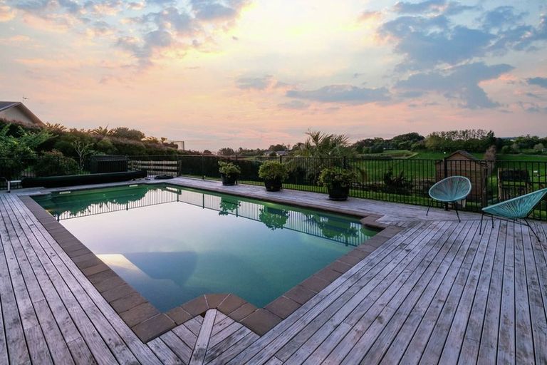 Photo of property in 57 Kaipara Road, Papakura, 2582