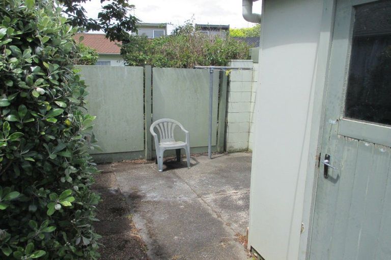 Photo of property in 17a Churchill Avenue, Hokowhitu, Palmerston North, 4410