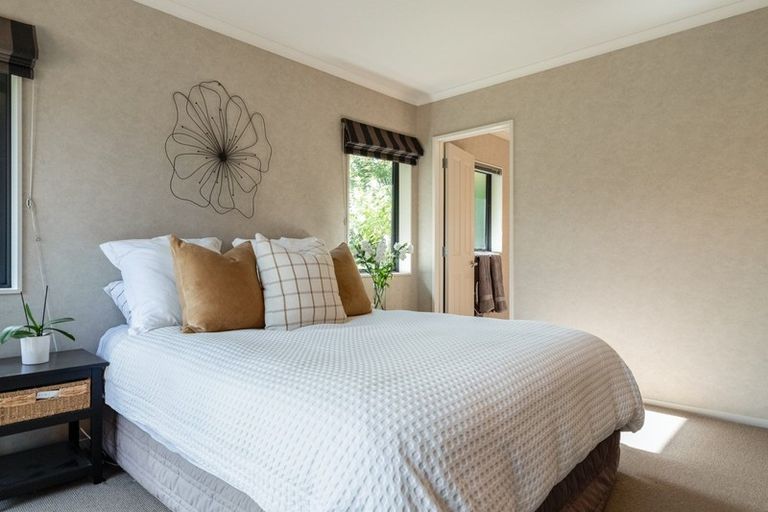 Photo of property in 17 Norfolk Drive, Cambridge, 3434