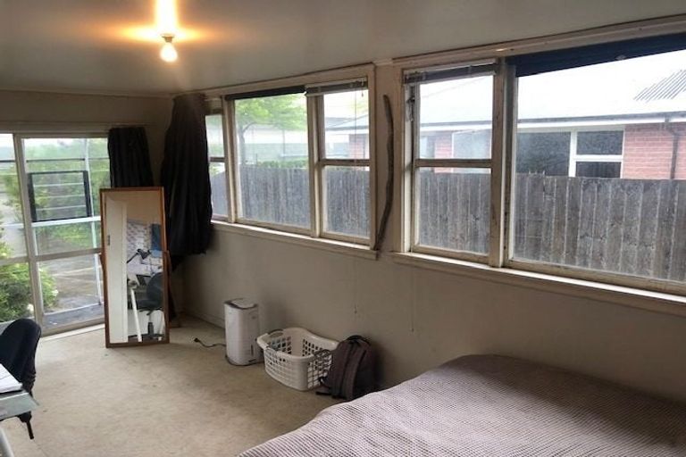 Photo of property in 15 Maxwell Street, Riccarton, Christchurch, 8041