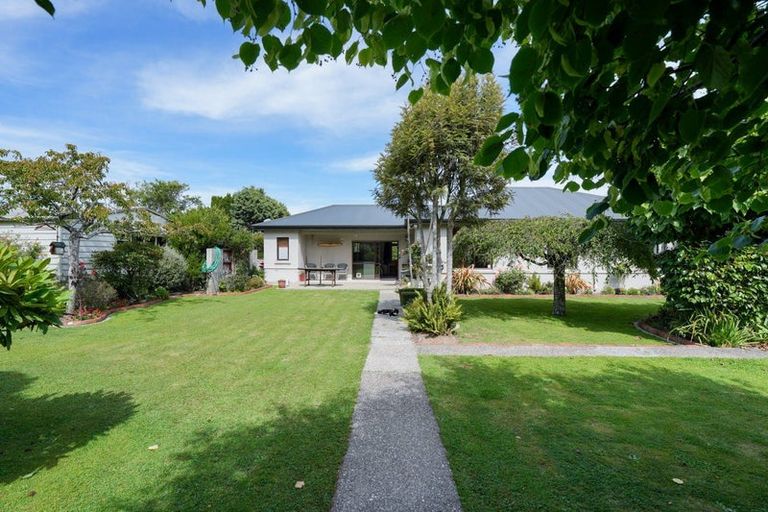 Photo of property in 2 Frome Street, Clifton, Invercargill, 9812