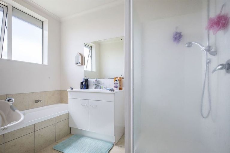 Photo of property in 27 Margarita Rise, Pukekohe, 2120