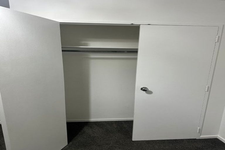 Photo of property in 24 Garton Drive, Massey, Auckland, 0614