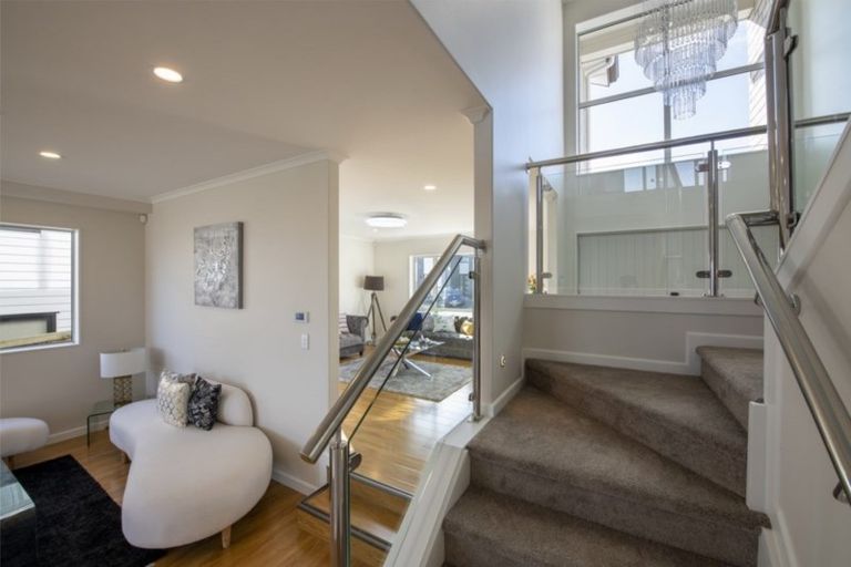 Photo of property in 11 Drover Close, Flat Bush, Auckland, 2019