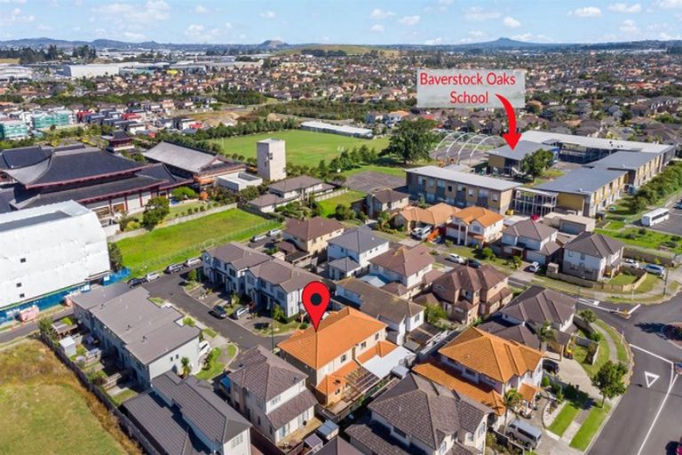 Photo of property in 13 Bushpark Place, Flat Bush, Auckland, 2016