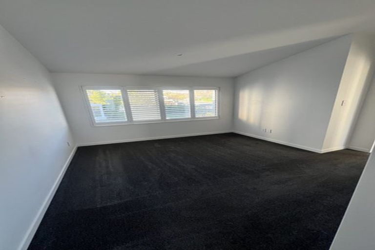 Photo of property in 1/50 Friend Street, Karori, Wellington, 6012