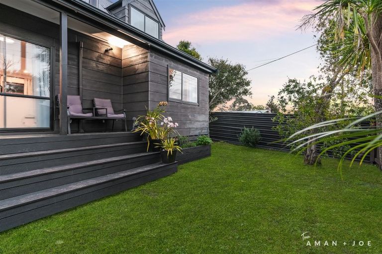 Photo of property in 234 Henderson Valley Road, Henderson, Auckland, 0612