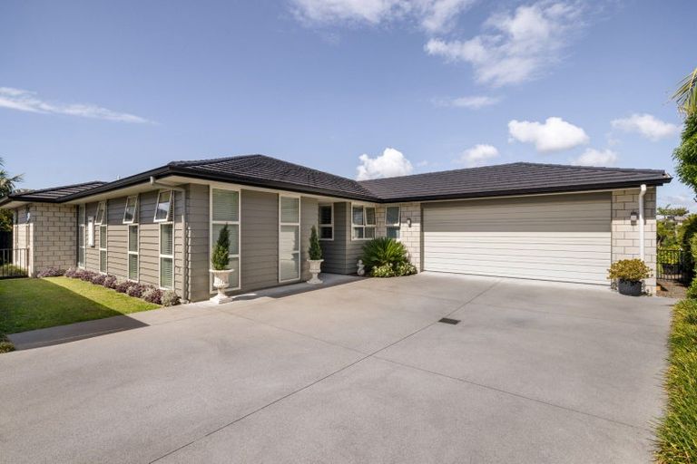 Photo of property in 32 Harbelle Close, Bethlehem, Tauranga, 3110